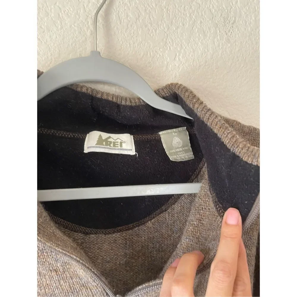 Rei vintage virgin wool quarter zip sweater size xlarge‎